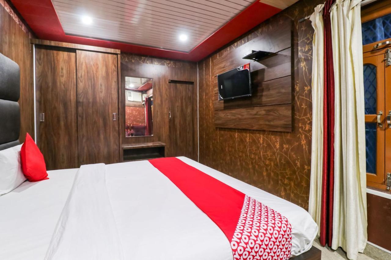 Oyo 6908 Hotel Royal City Azamgarh Bagian luar foto